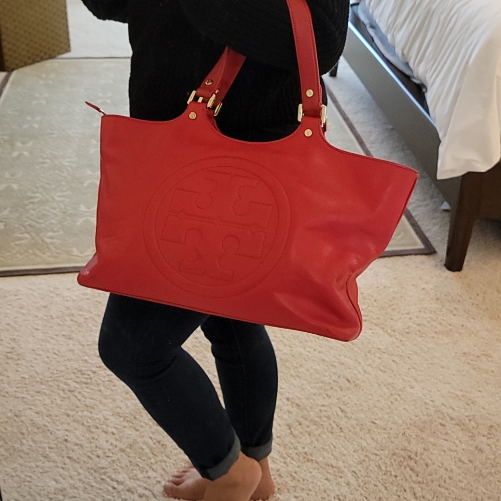 ❤ Tory Burch Bombe tote bag ❤